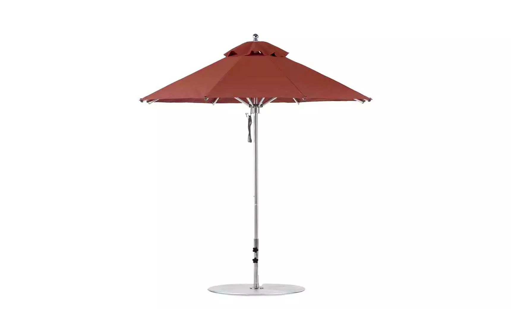 Ledge Lounger 7.5' Octagon Pulley Premier Umbrella